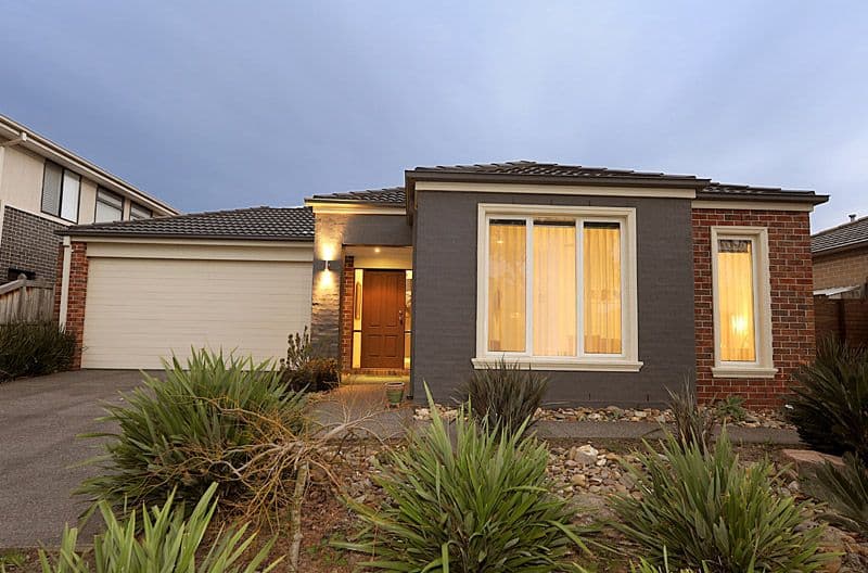 31 Paringa Drive, FERNTREE GULLY VIC 3156, Ferntree Gully - Image 1