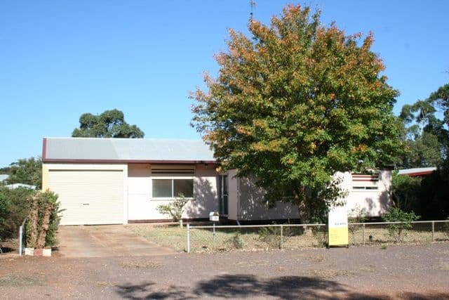 21 Edwards Terrace, CLEVE SA 5640, Cleve - Image 1