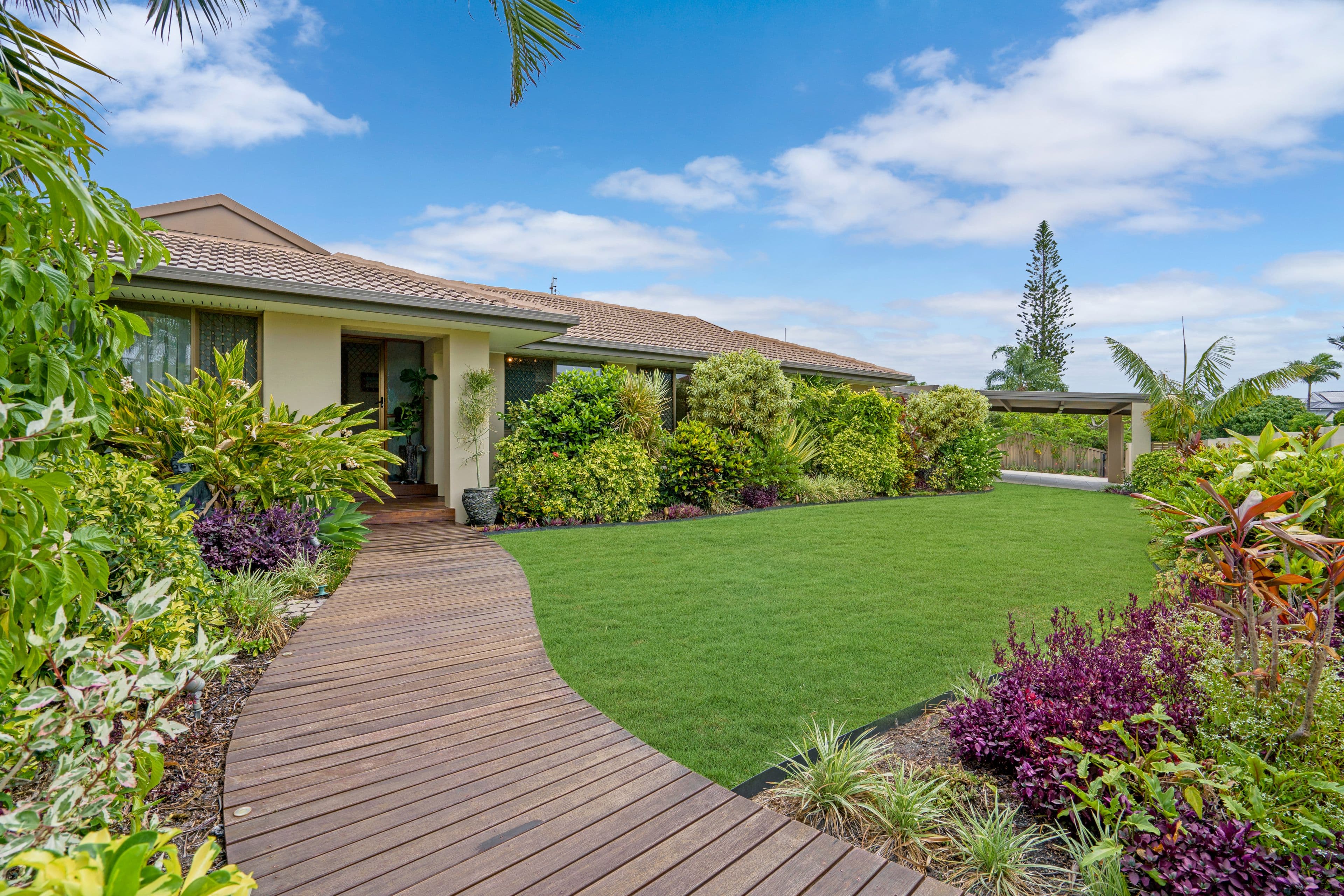 34 Intrepid Drive, Mermaid Waters QLD 4218, Mermaid Waters - Thumbnail 6