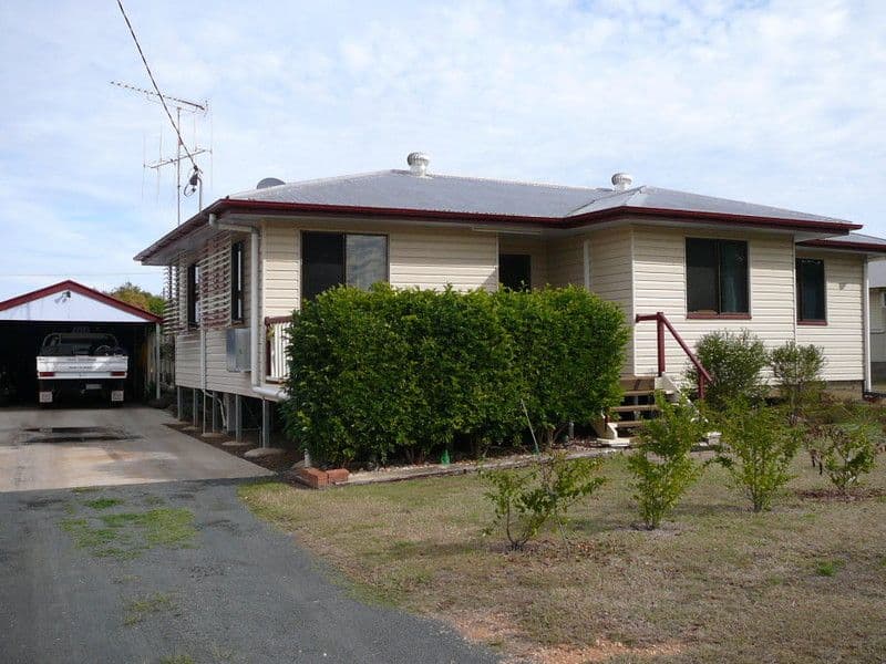 32 Olympia Street, MUNDUBBERA QLD 4626, Mundubbera - Thumbnail 4