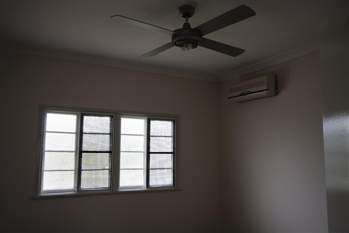 100 Livingstone Street, BERSERKER QLD 4701, Berserker - Thumbnail 4