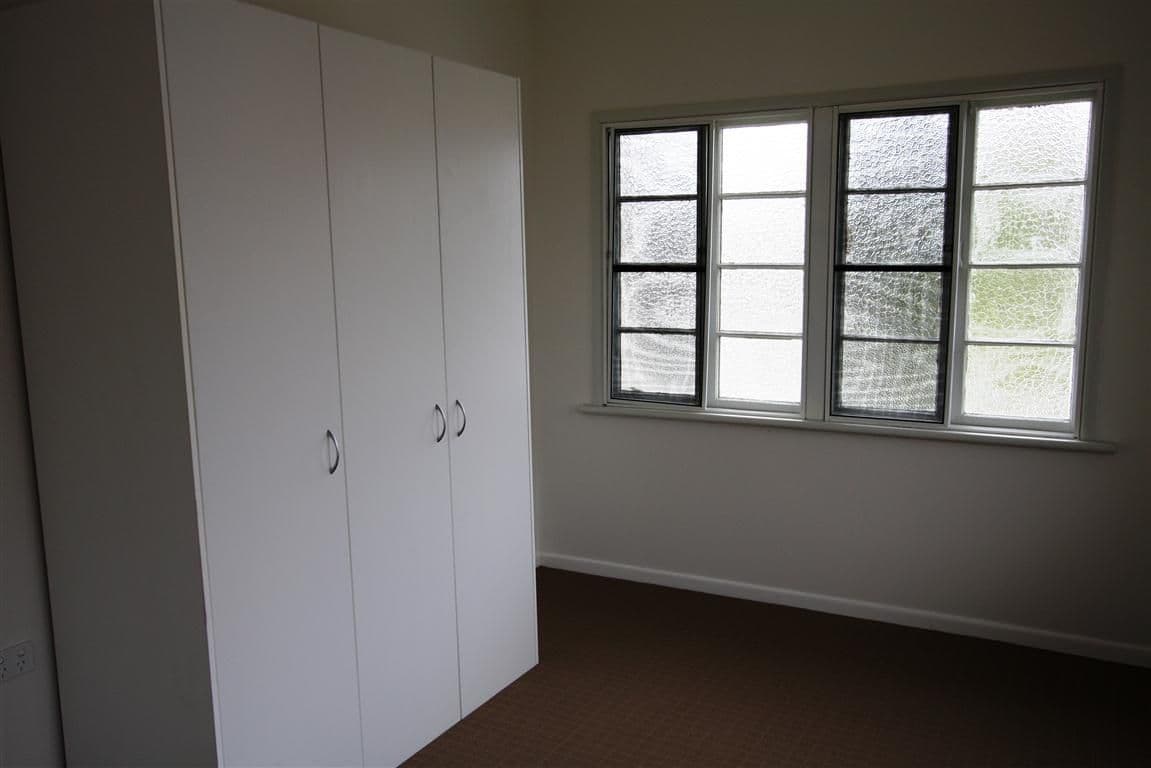 100 Livingstone Street, BERSERKER QLD 4701, Berserker - Thumbnail 6