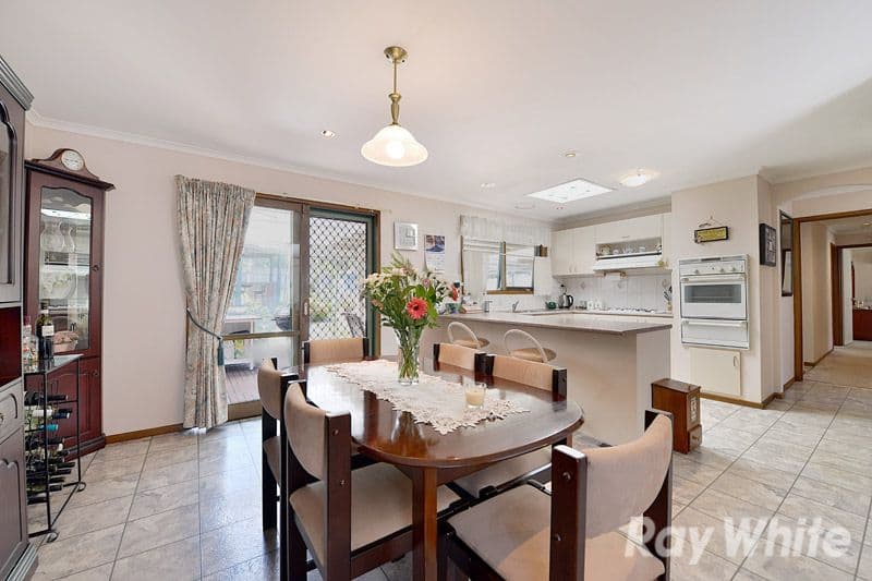 23 Taunton Crescent, SCORESBY VIC 3179, Scoresby - Thumbnail 3
