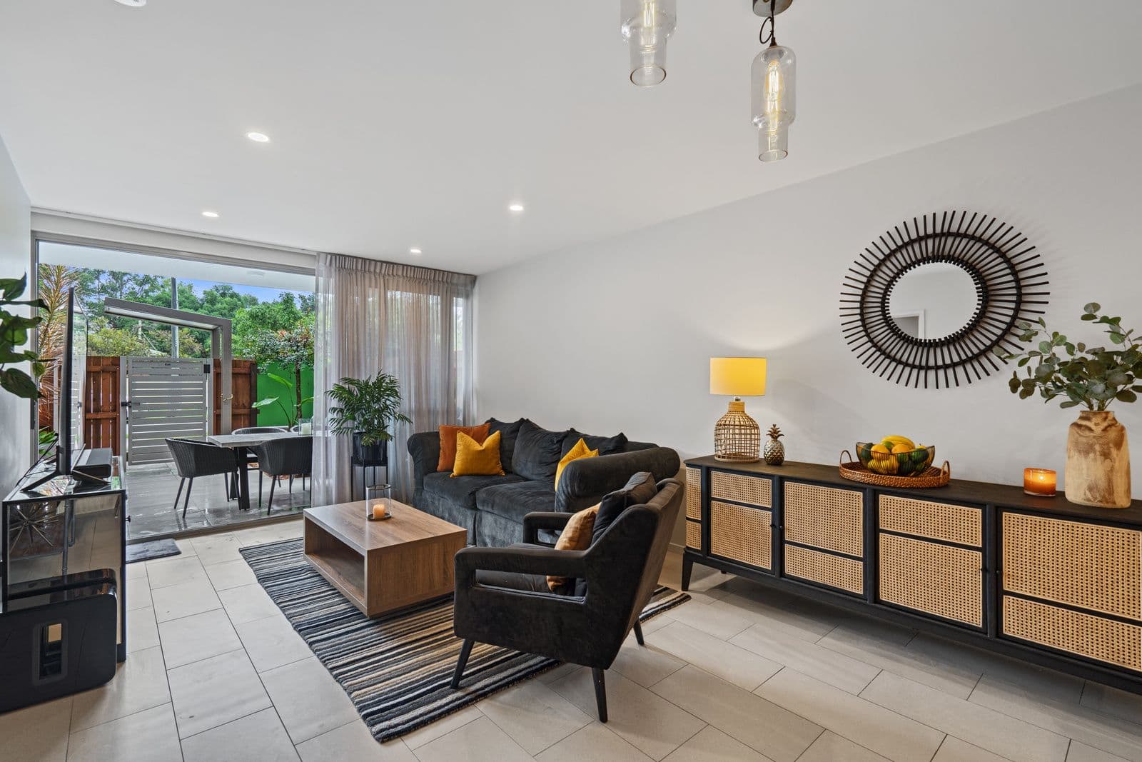 15 Roseglen Street, Greenslopes QLD 4120, Greenslopes - Thumbnail 4