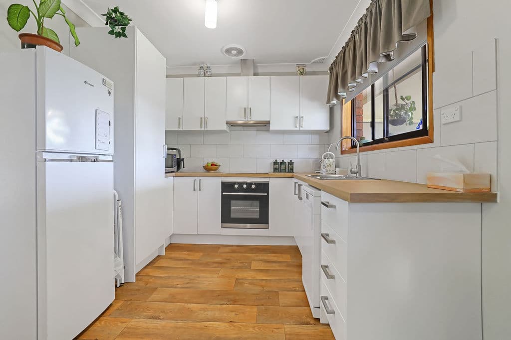 95 Howick Street, Bathurst, NSW, 2795, Bathurst - Thumbnail 3