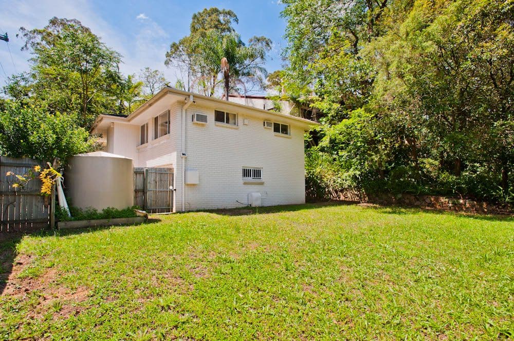 1 Dodwell Street, HOLLAND PARK WEST QLD 4121, Holland Park West - Thumbnail 5