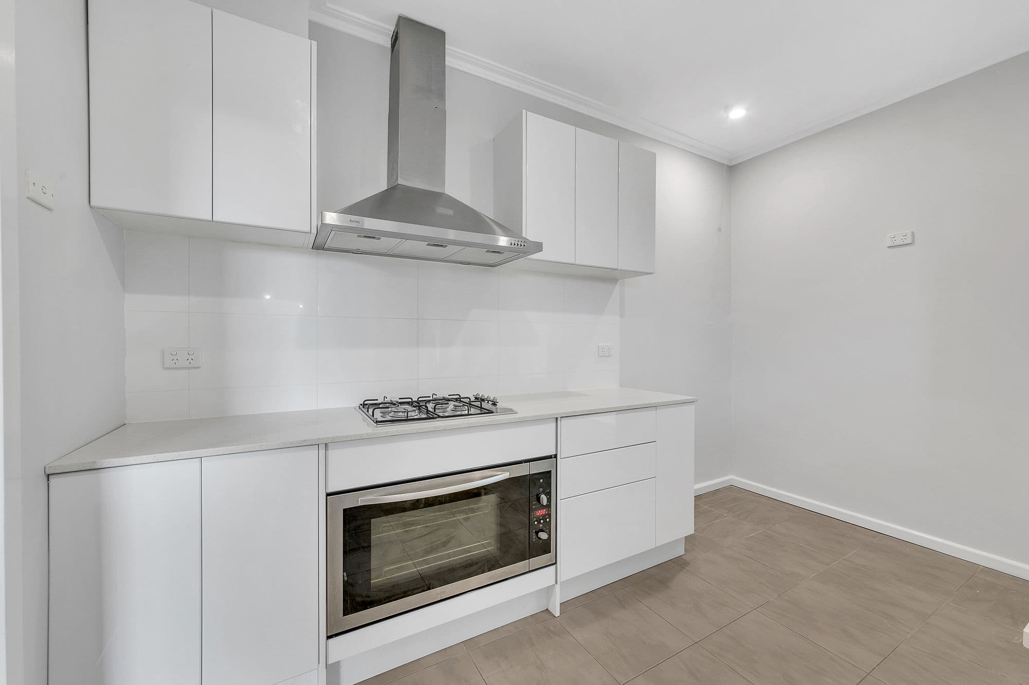 8 Hague Street, Corio VIC 3214, Corio - Thumbnail 7