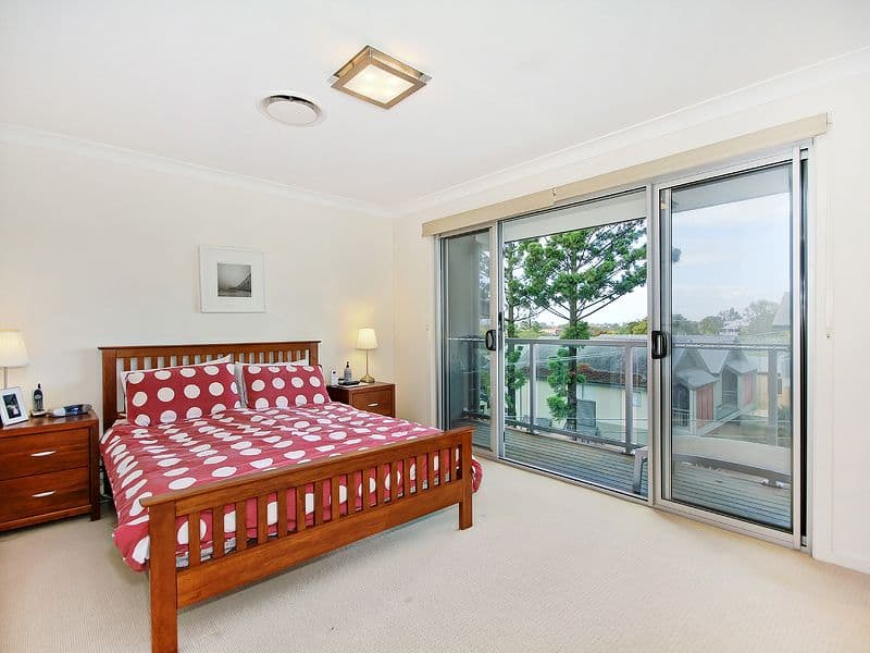 17 Queens Road, TARINGA QLD 4068, Taringa - Thumbnail 8