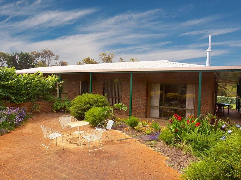 16 Lyrebird Court, Peregian Beach - Thumbnail 2