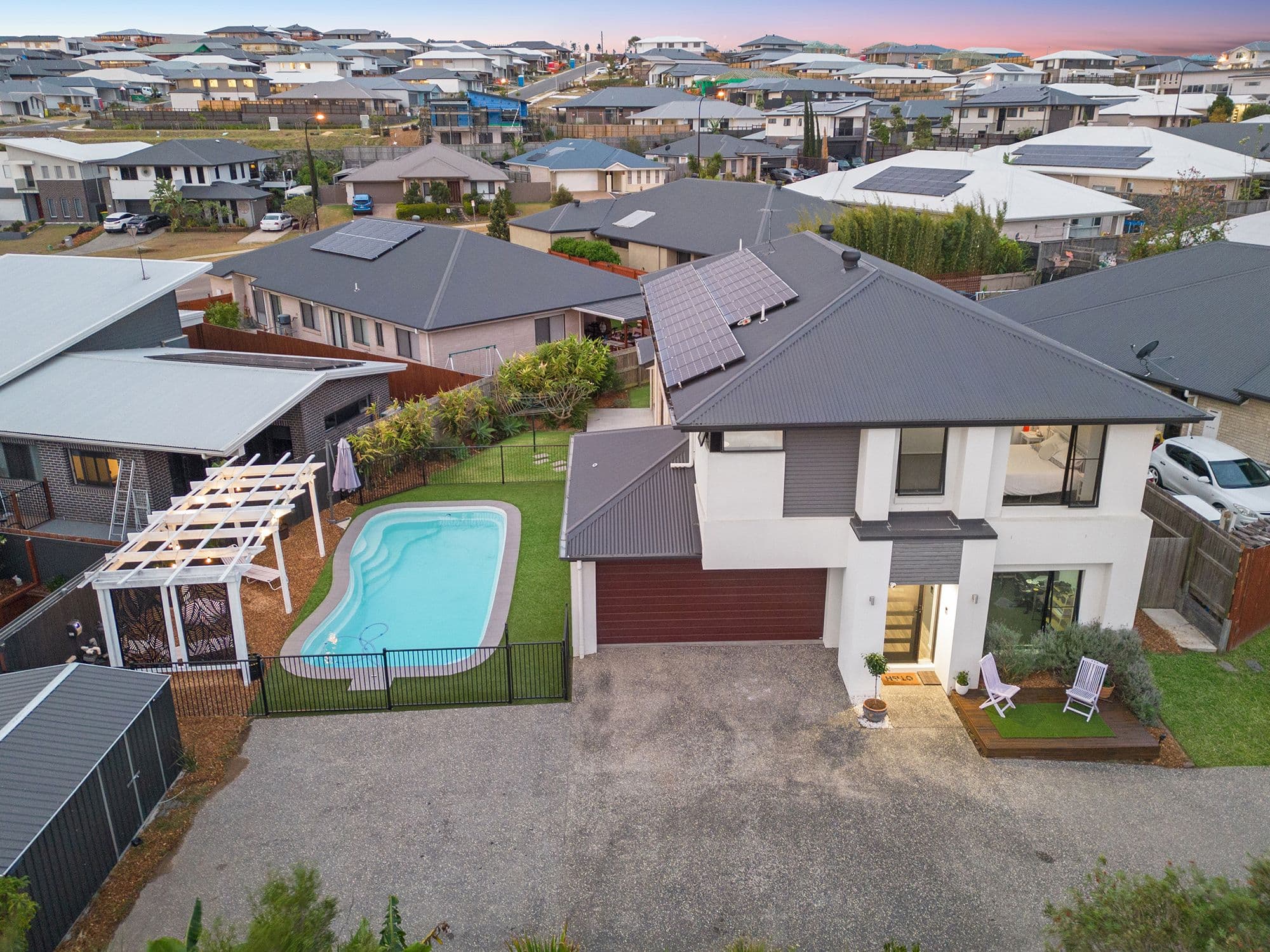 19 Mapleton Street, South Ripley QLD 4306, South Ripley - Thumbnail 2
