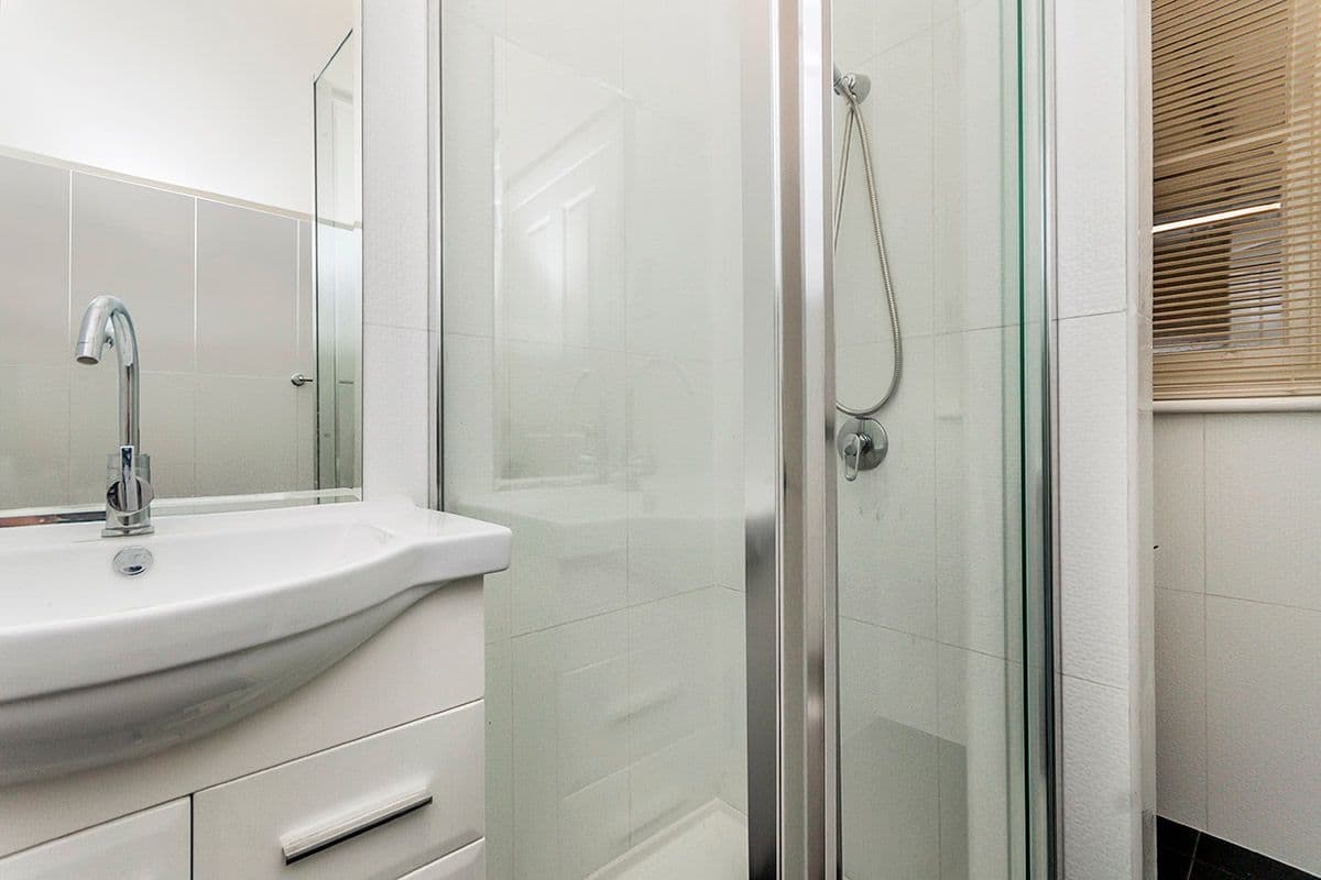 147 King Street, Hamilton VIC 3300, Hamilton - Thumbnail 4