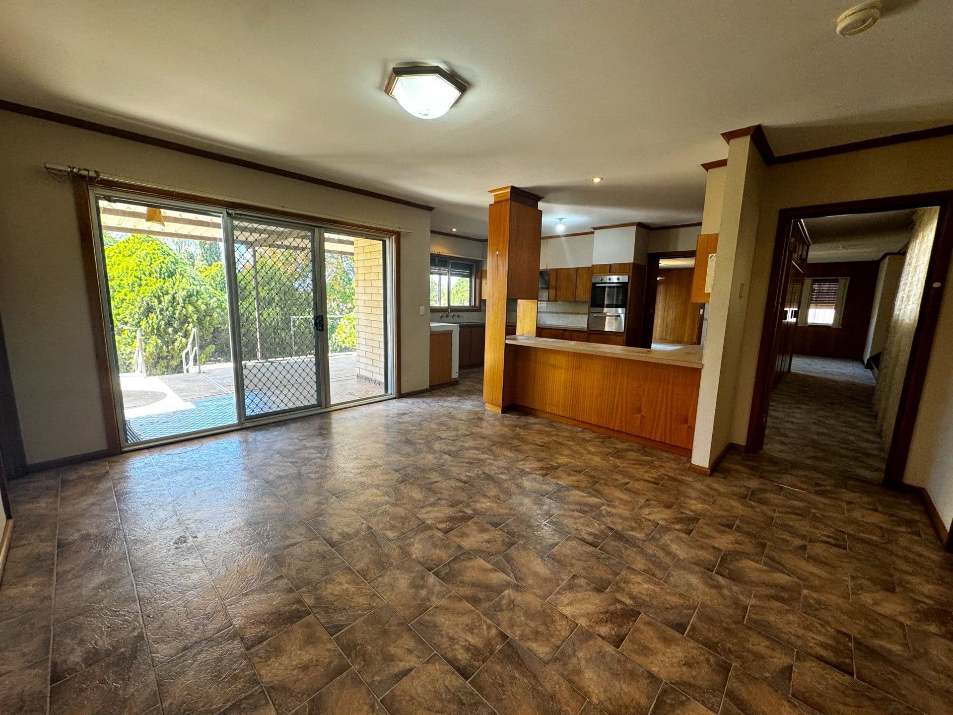30 Donaldson Terrace, Port Augusta West SA 5700, Port Augusta West - Thumbnail 3