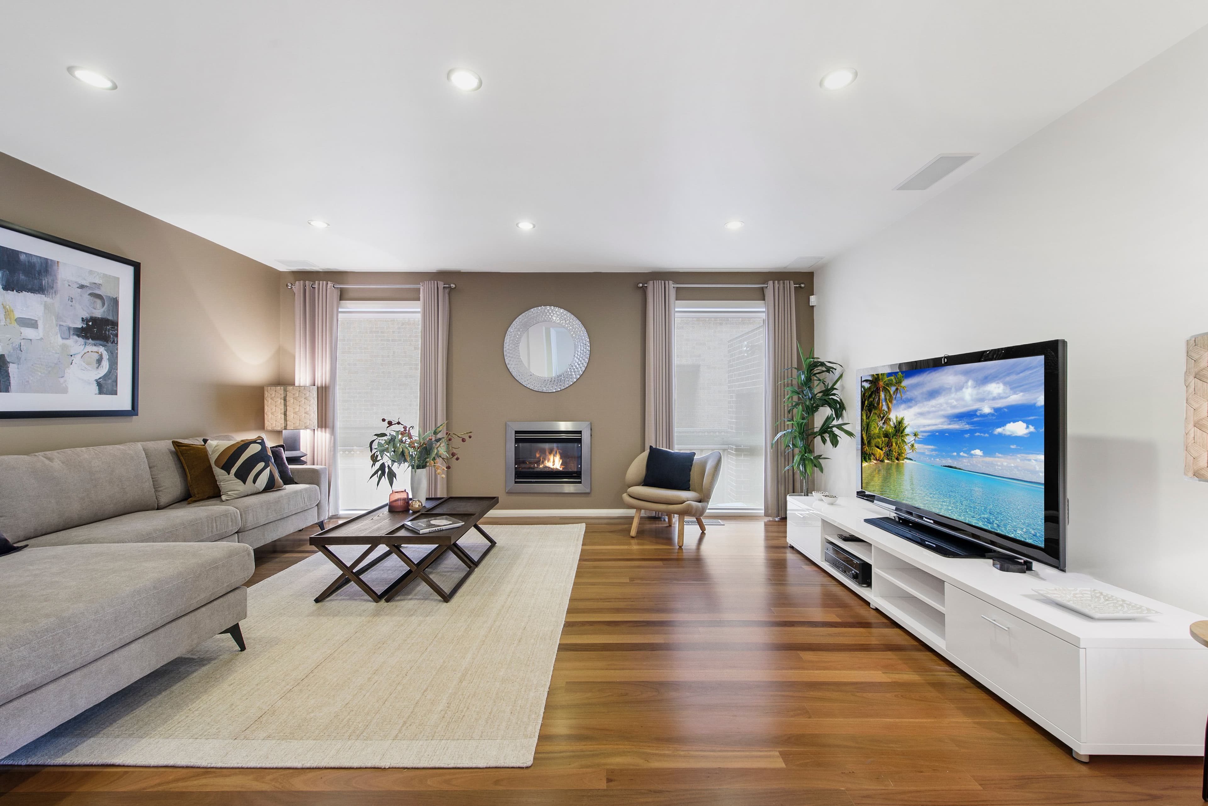 8 Whiteley Parade, Taylors Lakes VIC 3038, Taylors Lakes - Thumbnail 2