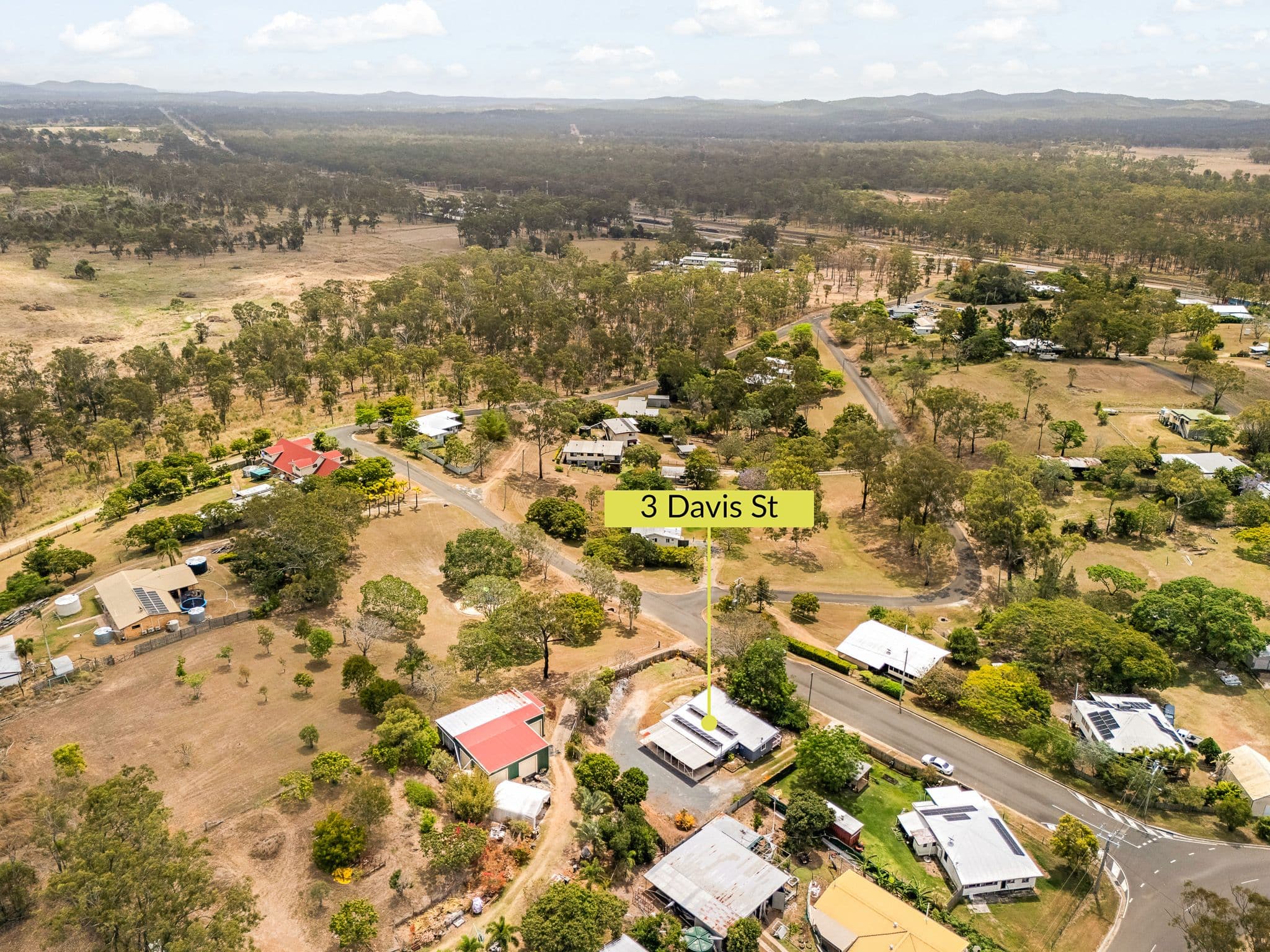 3 Davis Street, Mount Larcom QLD 4695, Mount Larcom - Thumbnail 2