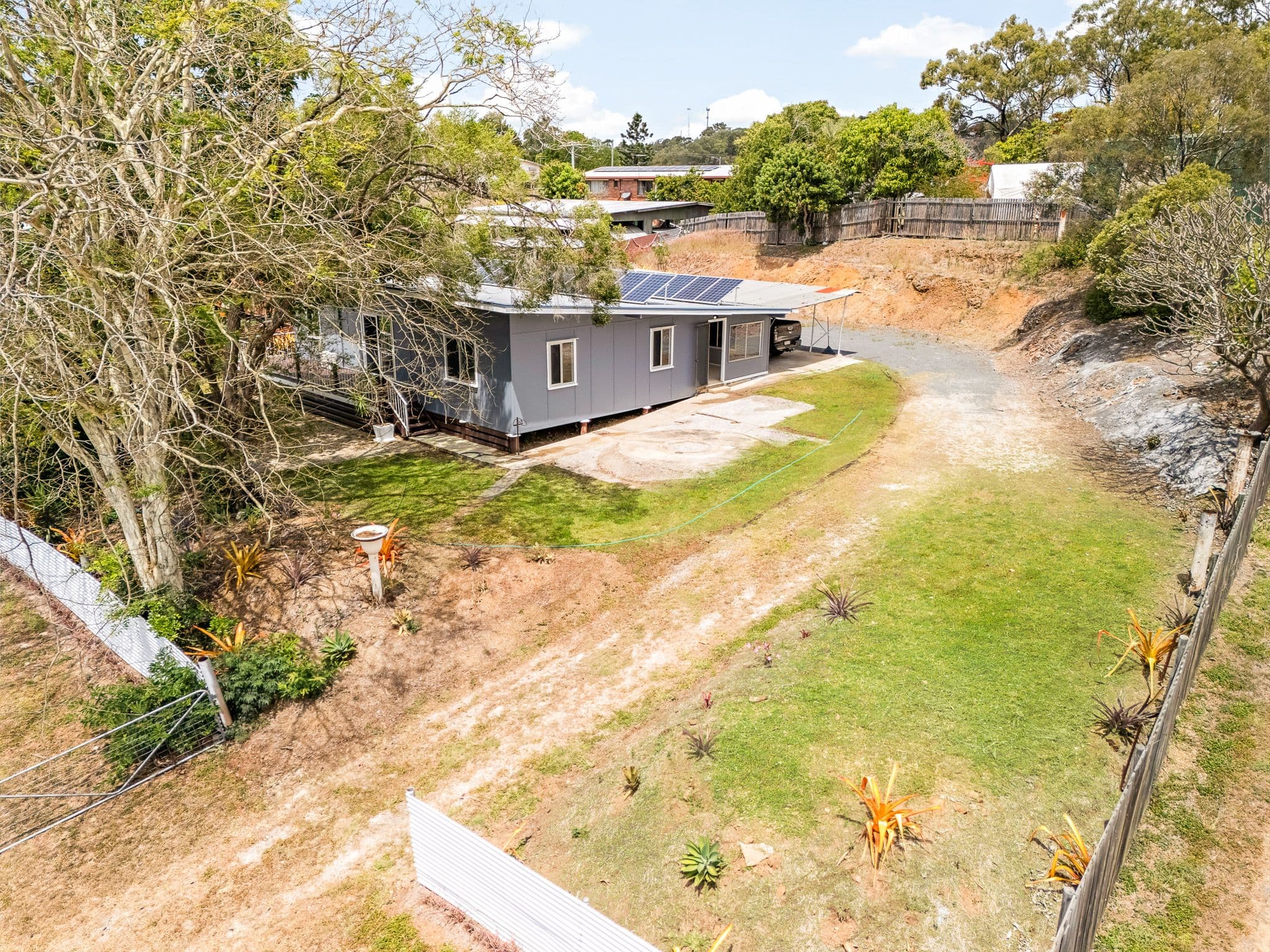 3 Davis Street, Mount Larcom QLD 4695, Mount Larcom - Thumbnail 3
