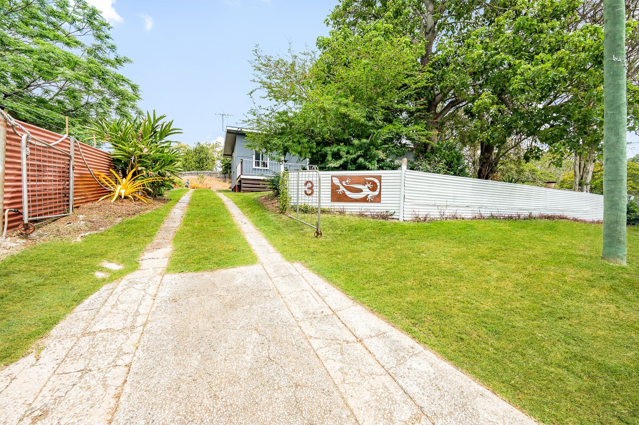 3 Davis Street, Mount Larcom QLD 4695, Mount Larcom - Thumbnail 6