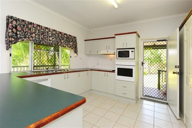 453 Haddock Drive, GLADSTONE QLD 4680, Gladstone - Thumbnail 2