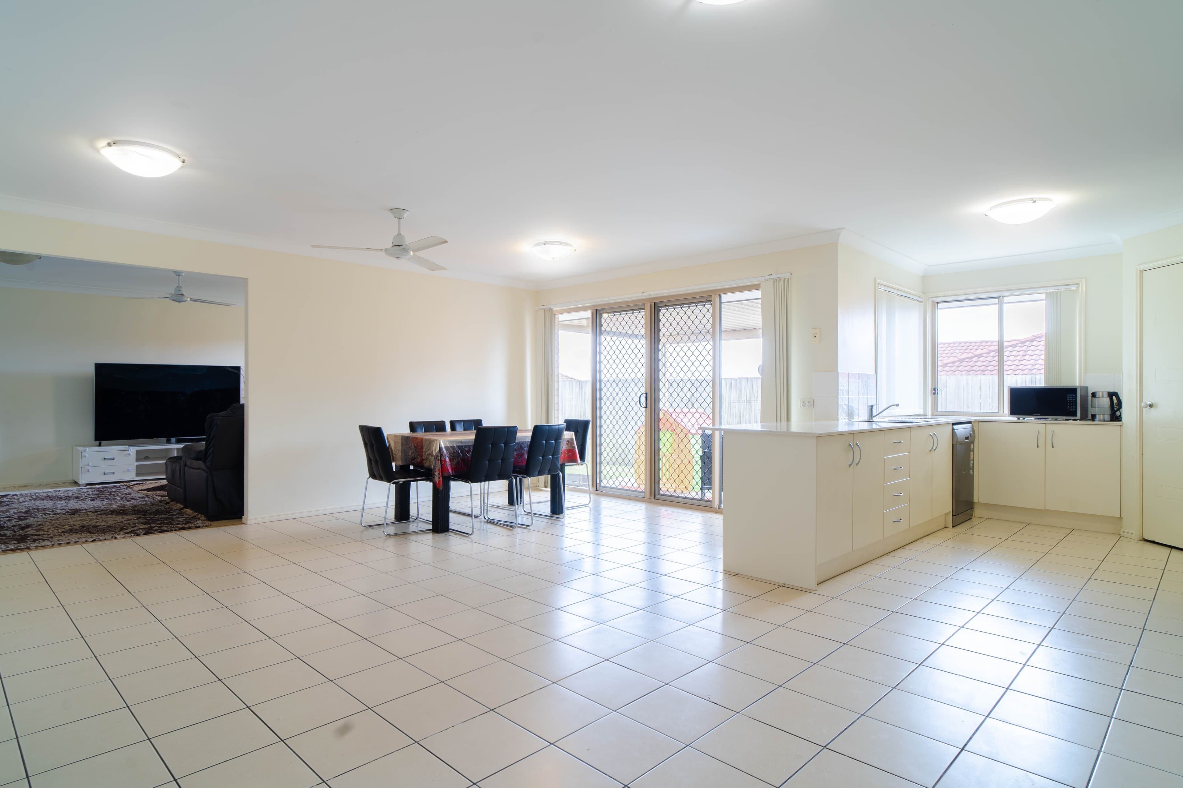 3 Alexander Close, Redbank Plains QLD 4301, Redbank Plains - Thumbnail 2