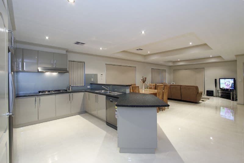 26 Glenariff Boulevard, CANNING VALE WA 6155, Canning Vale - Thumbnail 4