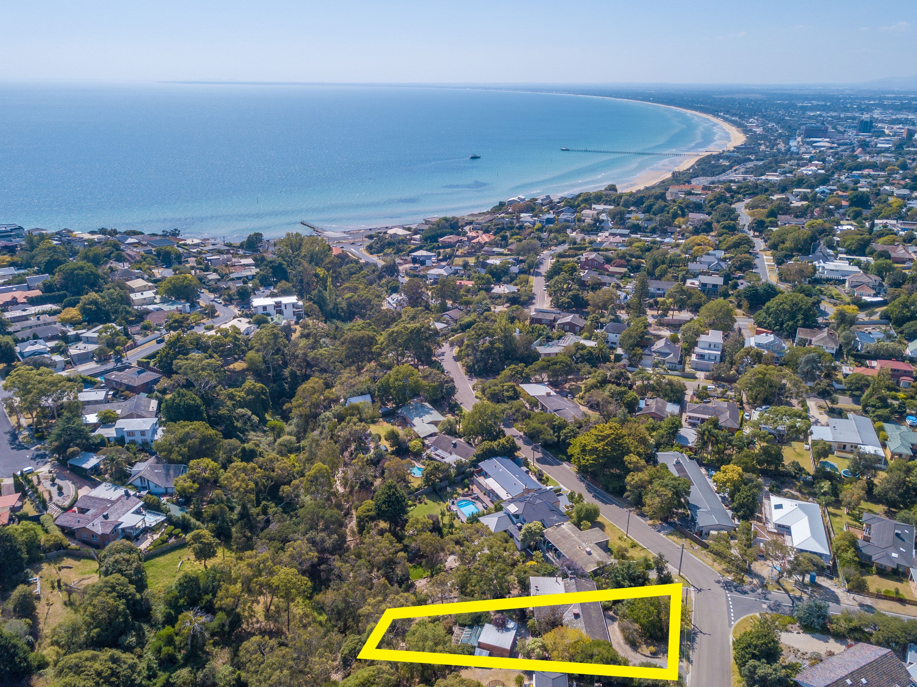 24 Fenton Crescent, Frankston South VIC 3199, Frankston South - Thumbnail 2
