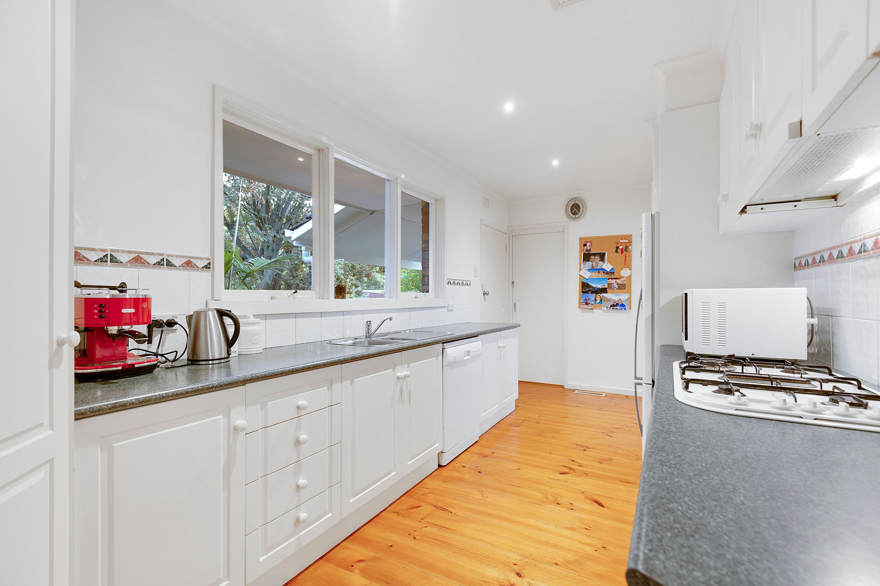 24 Fenton Crescent, Frankston South VIC 3199, Frankston South - Thumbnail 4