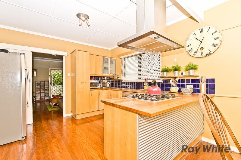 74 Pascoe Street, MITCHELTON QLD 4053, Mitchelton - Thumbnail 3