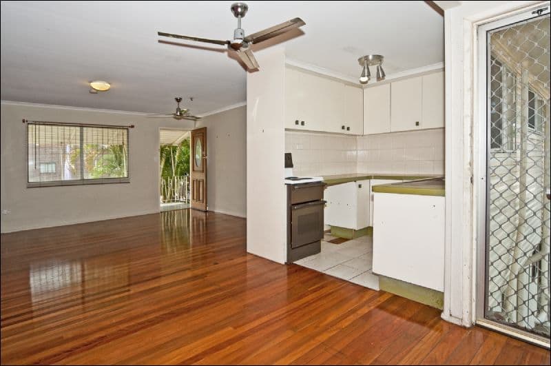 67  Redbank Plains Road, GOODNA QLD 4300, Goodna - Thumbnail 3