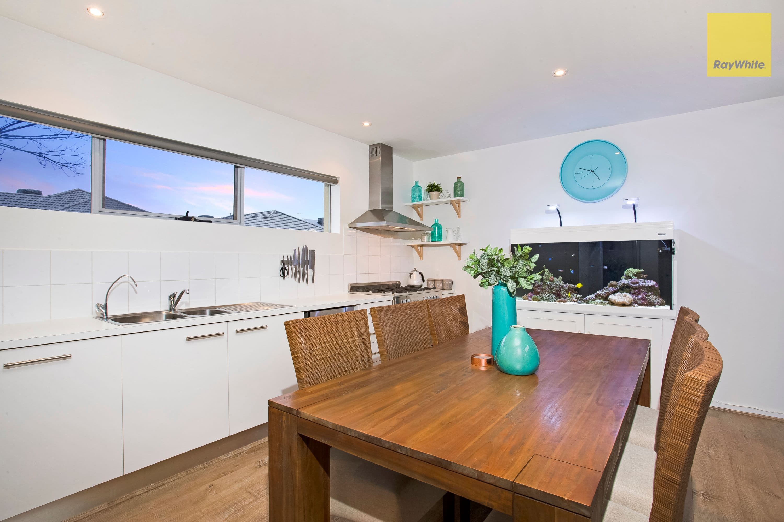 6 Bantock Lane, Caroline Springs VIC 3023, Caroline Springs - Thumbnail 3