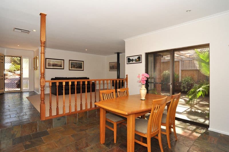 18 Songlark Grove, FLAGSTAFF HILL SA 5159, Flagstaff Hill - Thumbnail 3