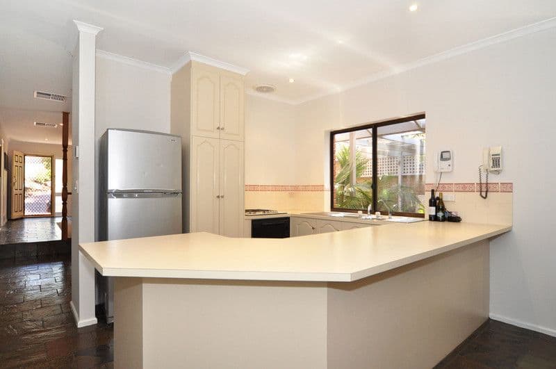18 Songlark Grove, FLAGSTAFF HILL SA 5159, Flagstaff Hill - Thumbnail 4