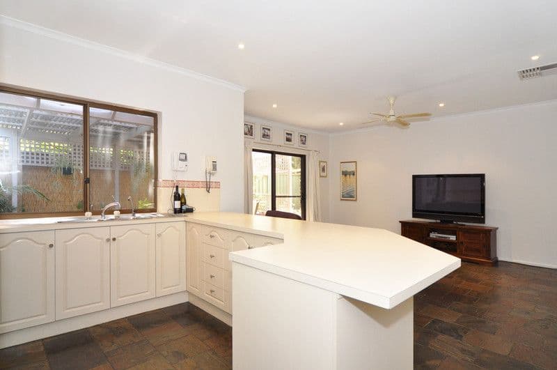 18 Songlark Grove, FLAGSTAFF HILL SA 5159, Flagstaff Hill - Thumbnail 6