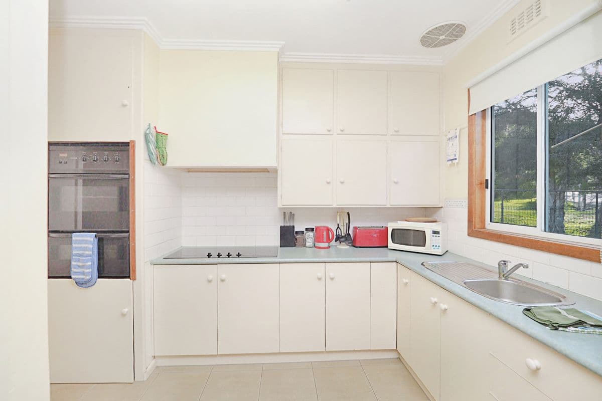 6 Sundial Avenue, Halls Gap VIC 3381, Halls Gap - Thumbnail 5