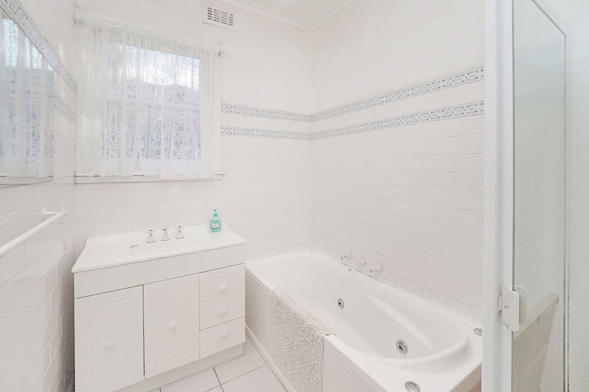 6 Sundial Avenue, Halls Gap VIC 3381, Halls Gap - Thumbnail 8