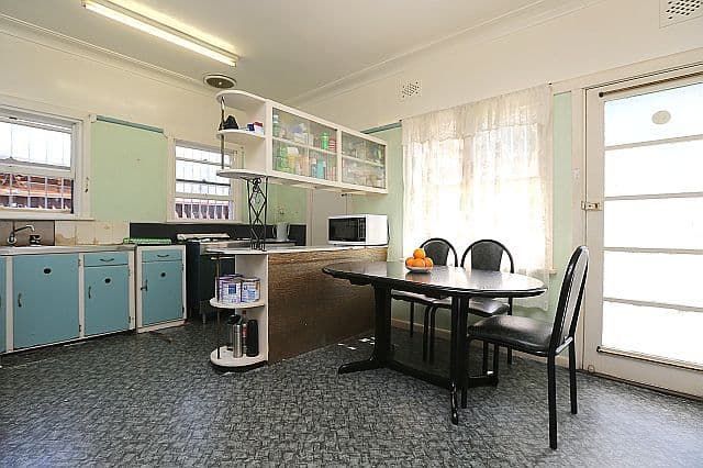 5 Park Avenue, PUNCHBOWL NSW 2196, Punchbowl - Thumbnail 3