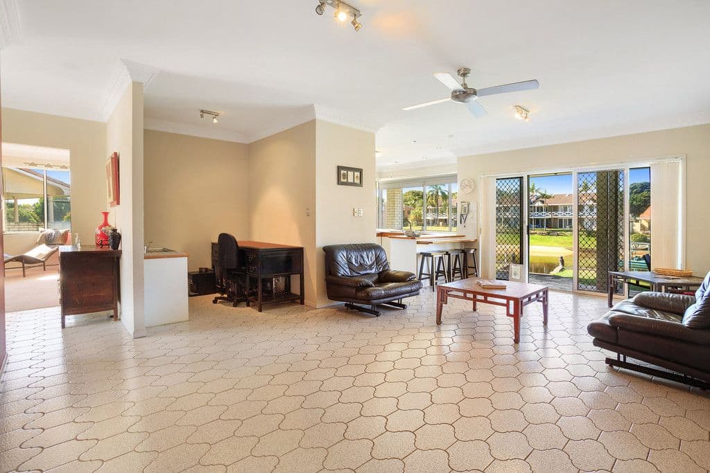 13 Reef Court, Mermaid Waters QLD 4218, Mermaid Waters - Thumbnail 7