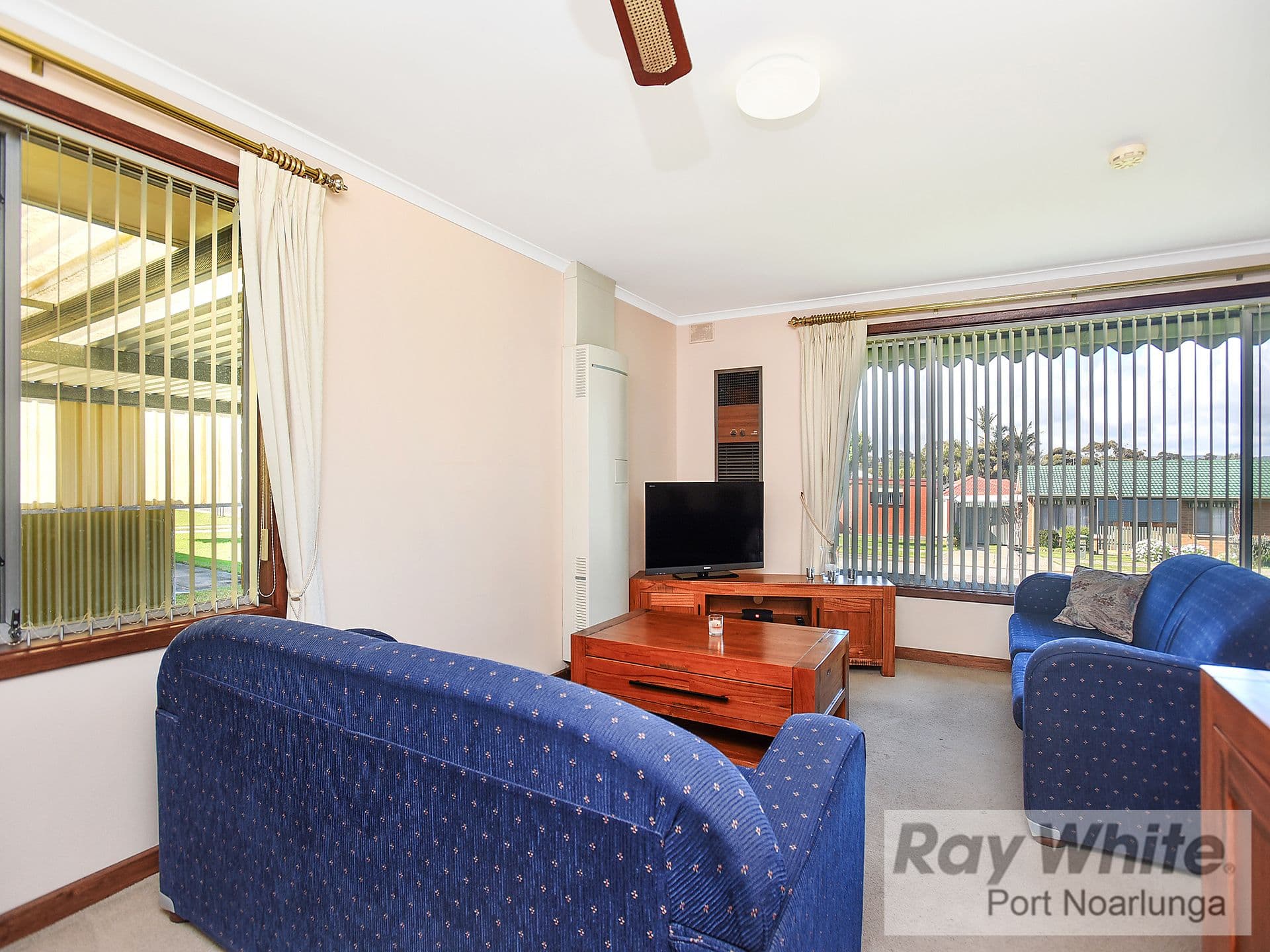 32 Gayundah Crescent, O'Sullivan Beach SA 5166, O'Sullivan Beach - Thumbnail 3
