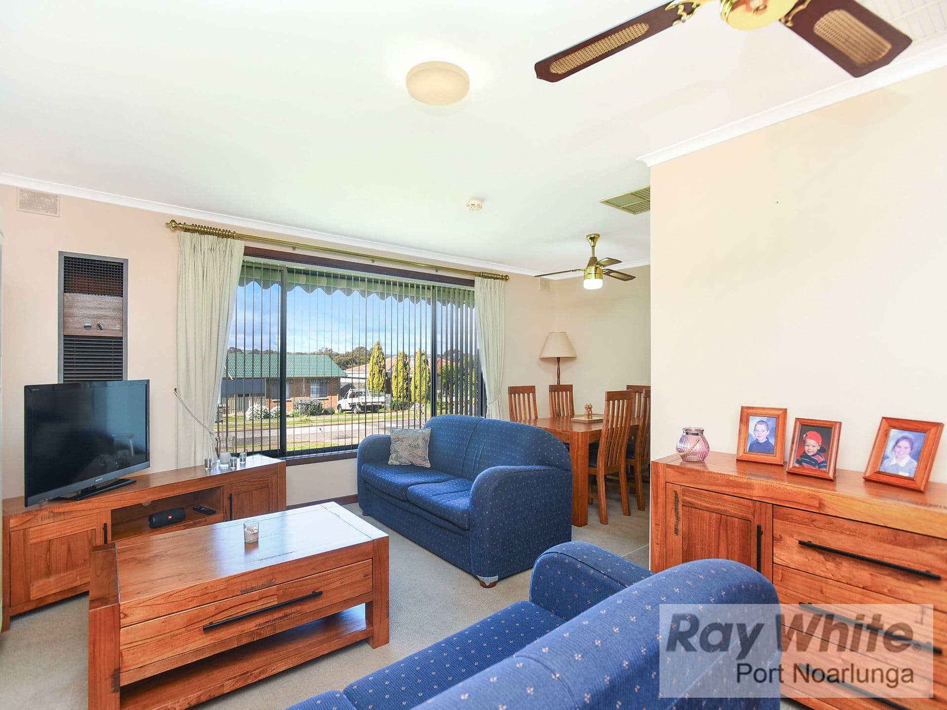 32 Gayundah Crescent, O'Sullivan Beach SA 5166, O'Sullivan Beach - Thumbnail 4