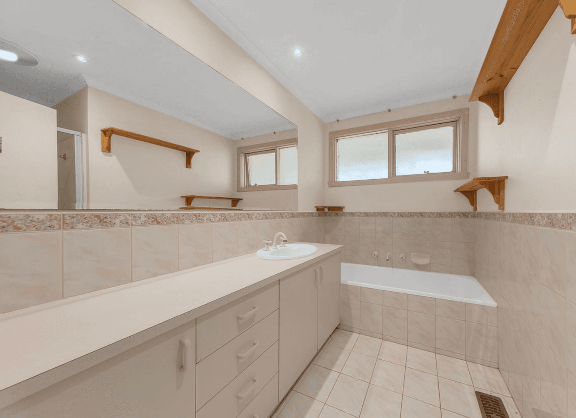 6 Mosstrooper Court, Mill Park VIC 3082, Mill Park - Thumbnail 8