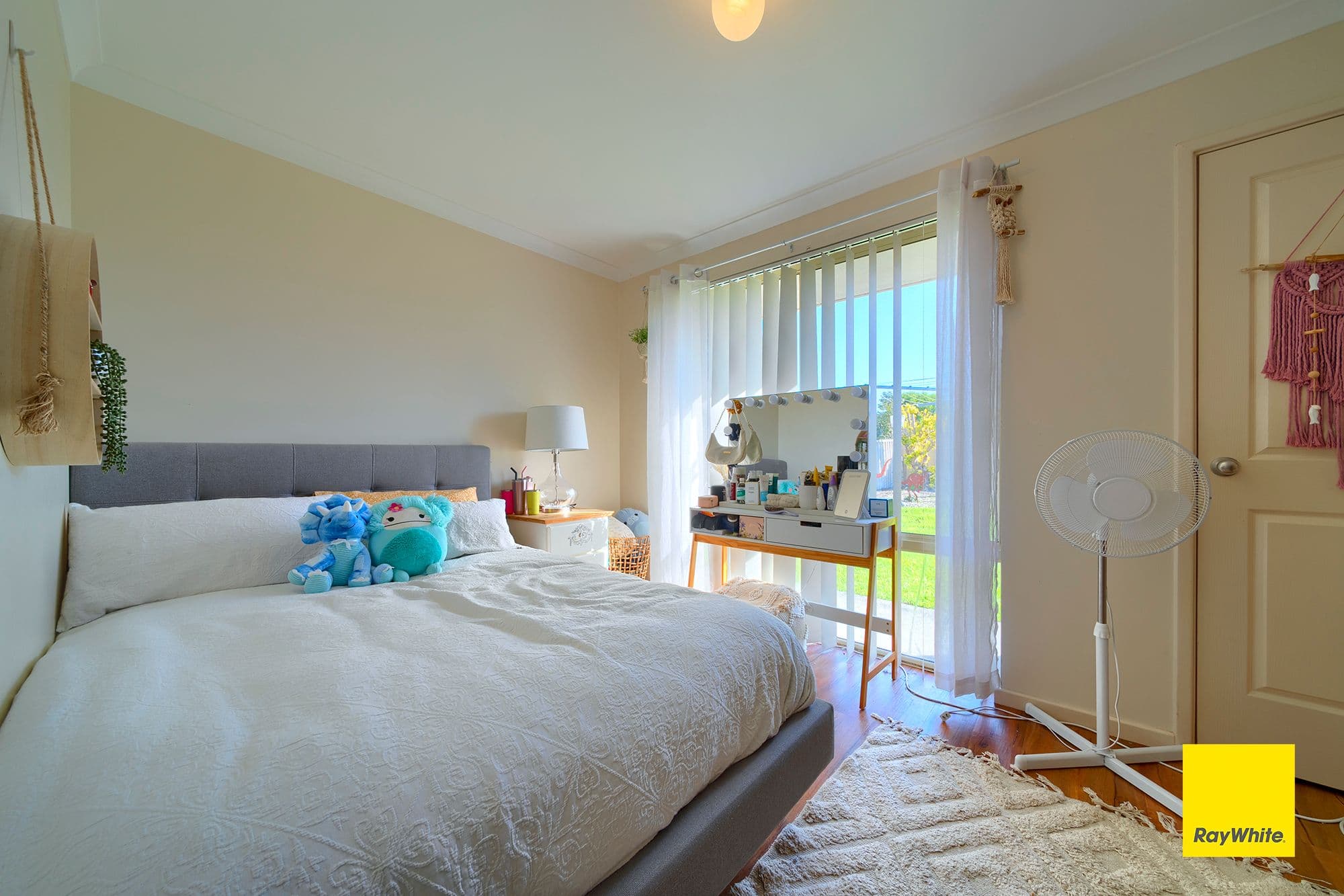 40 Granada Crescent, Orana WA 6330, Orana - Thumbnail 8