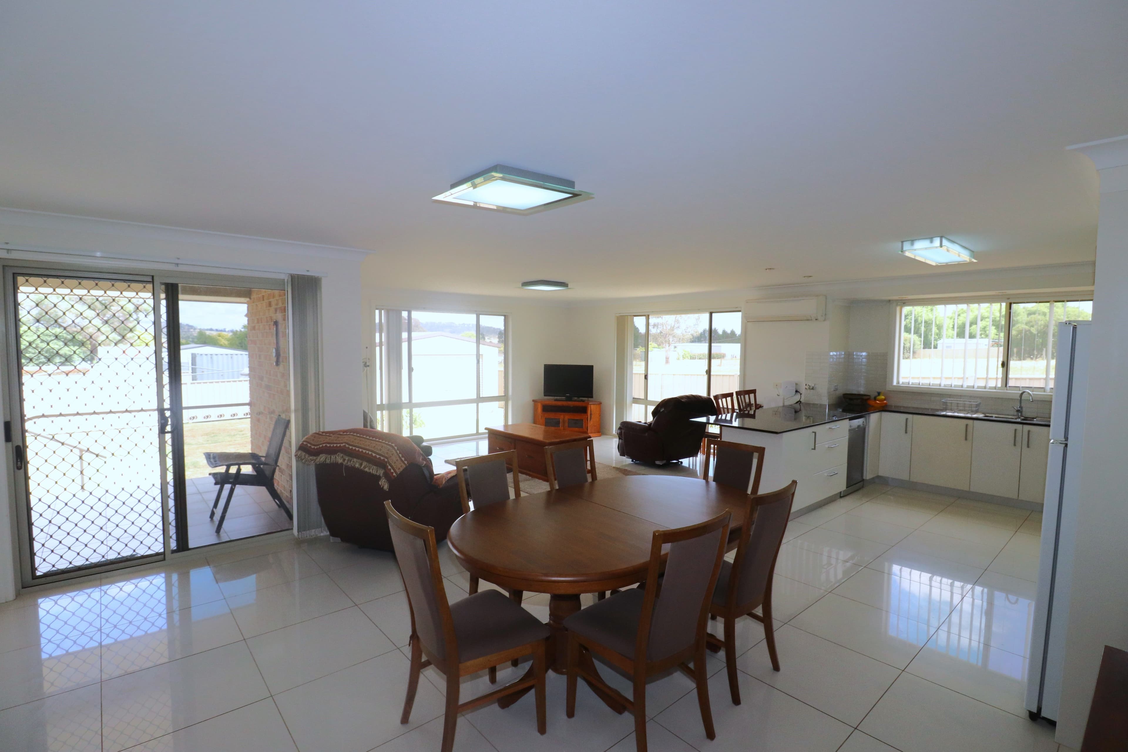 42 Derby Street, Glen Innes NSW 2370, Glen Innes - Thumbnail 2