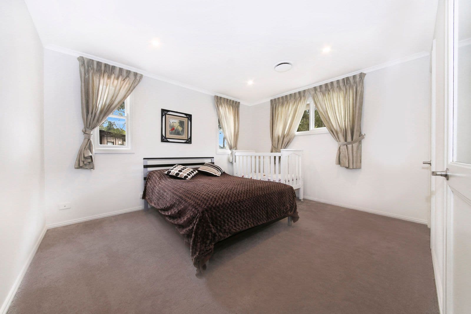 40 Britannia Road, Castle Hill NSW 2154, Castle Hill - Thumbnail 4
