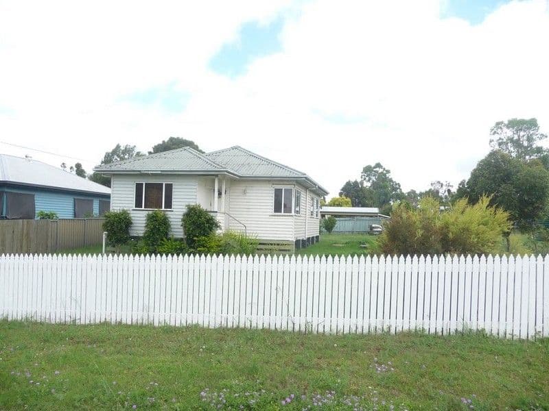 17 Victoria Street, GOOMBUNGEE QLD 4354, Goombungee - Image 1