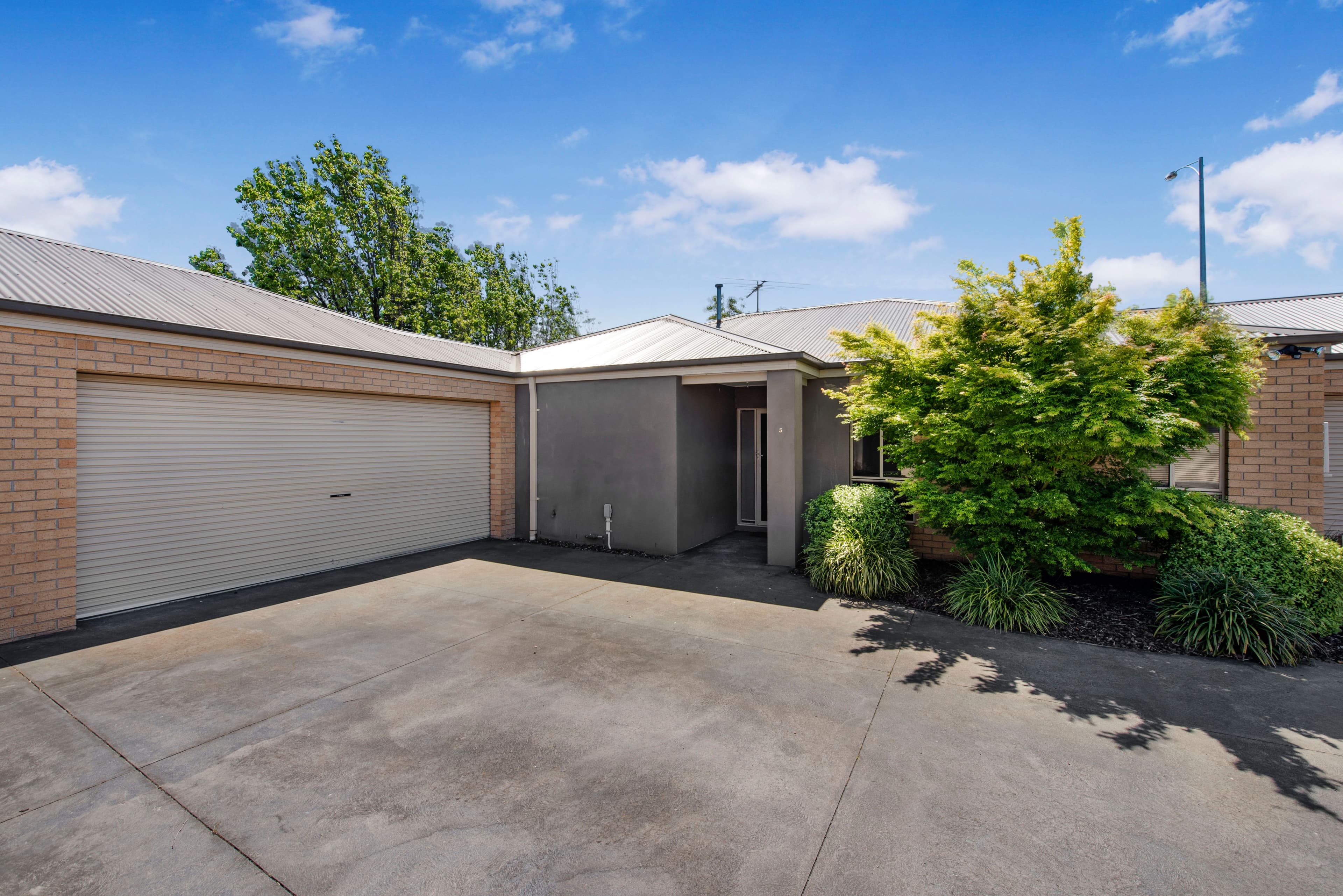 2-4 Bluehills Boulevard, Pakenham VIC 3810, Pakenham - Image 1