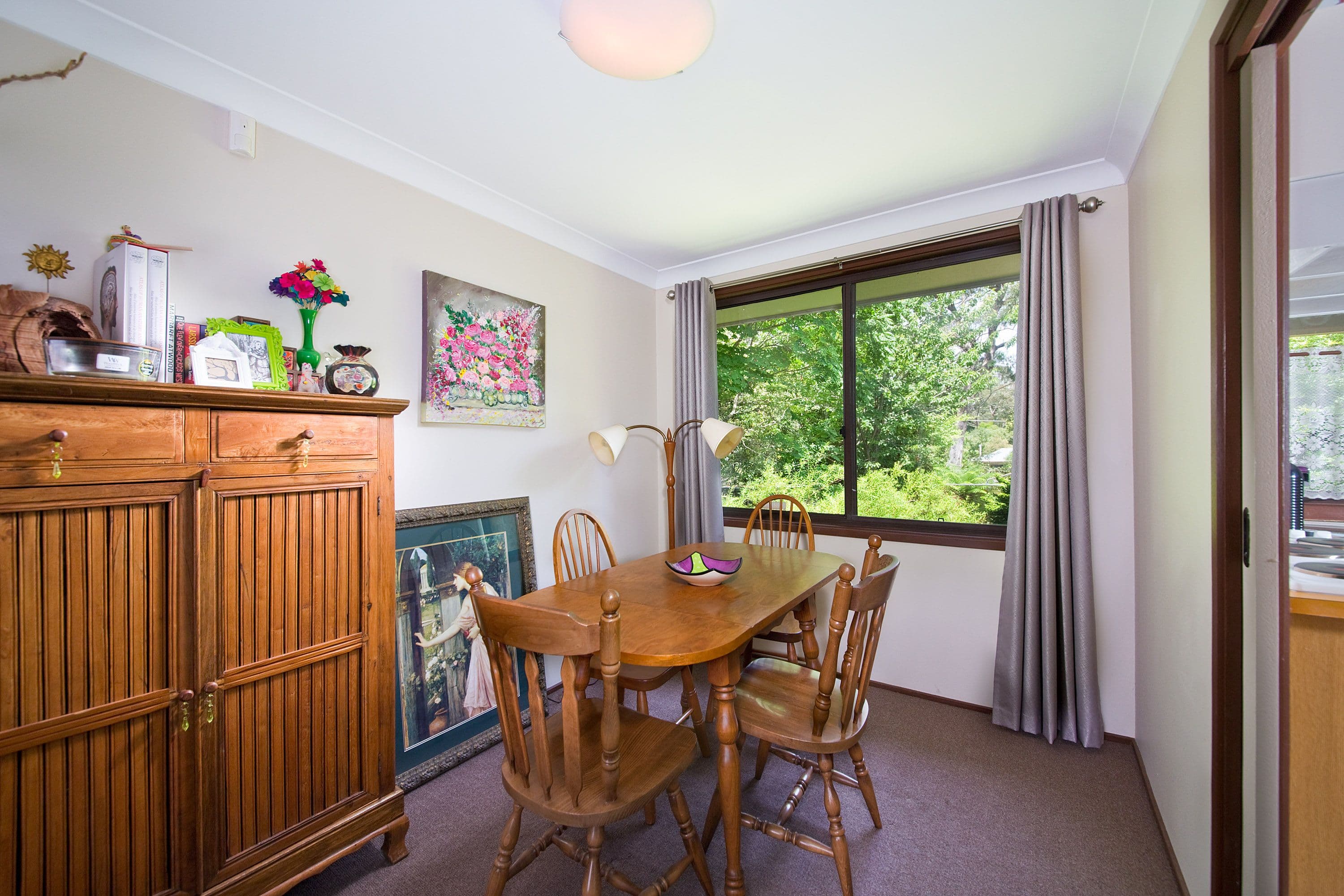 8 St Andrews Avenue, Blackheath - Thumbnail 3