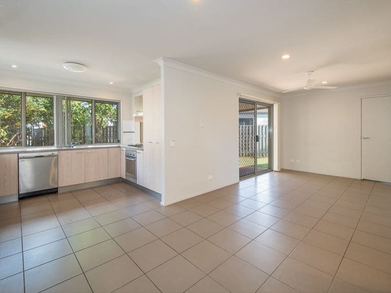 47 Waterlily Circuit, Carseldine QLD 4034, Carseldine - Thumbnail 4