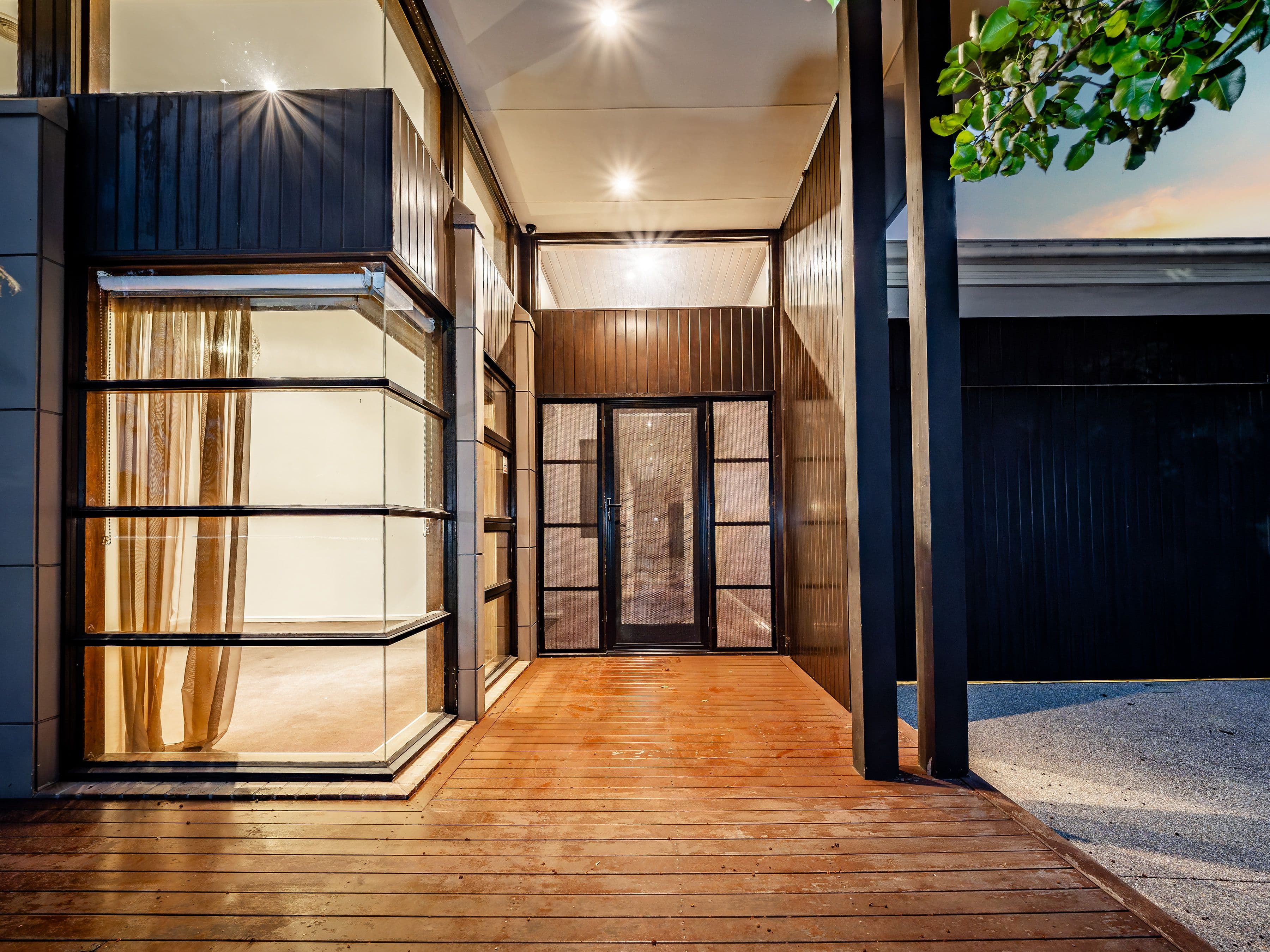 8 Red Maple Drive, Cranbourne West VIC 3977, Cranbourne West - Thumbnail 2