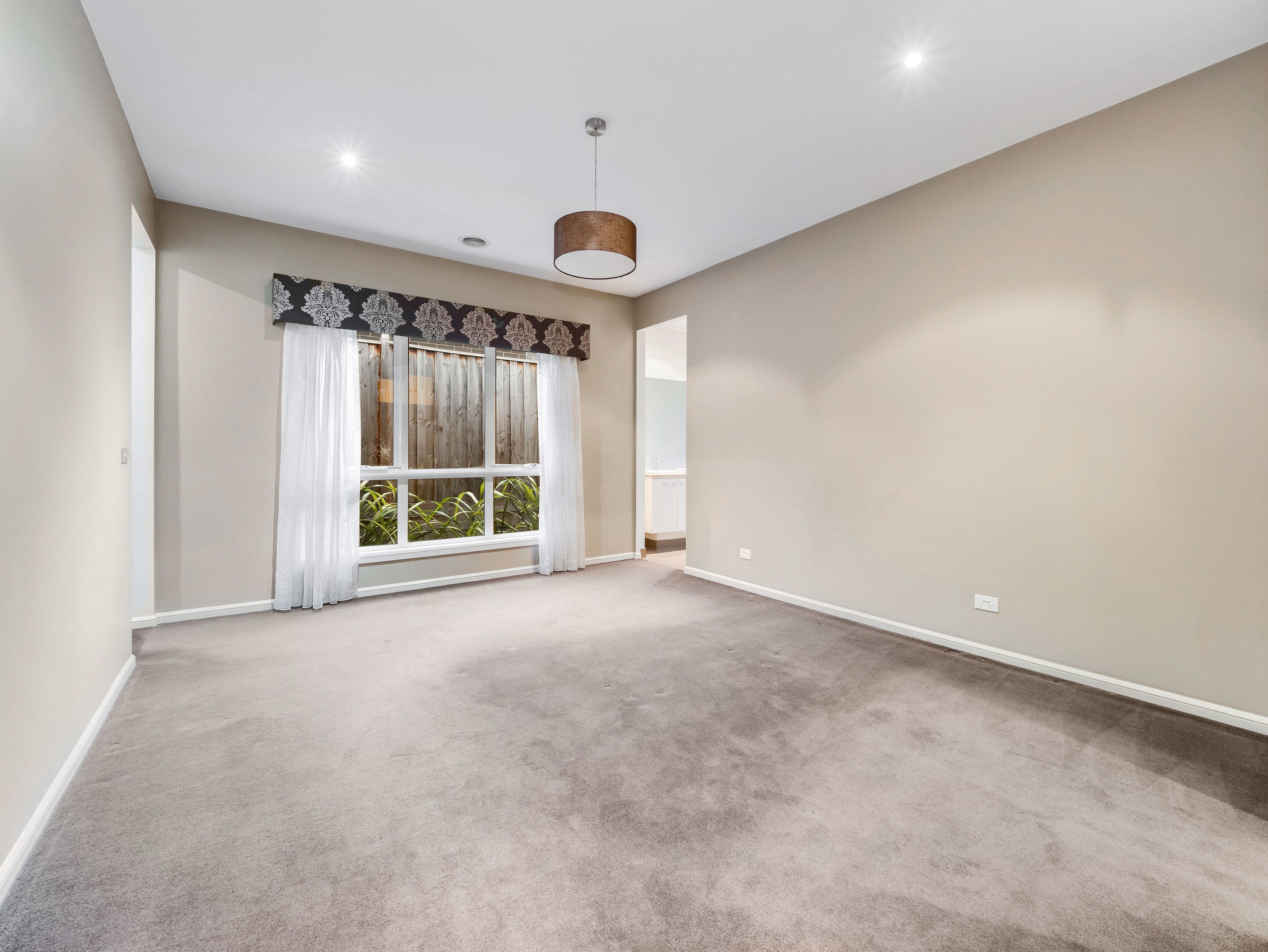8 Red Maple Drive, Cranbourne West VIC 3977, Cranbourne West - Thumbnail 5