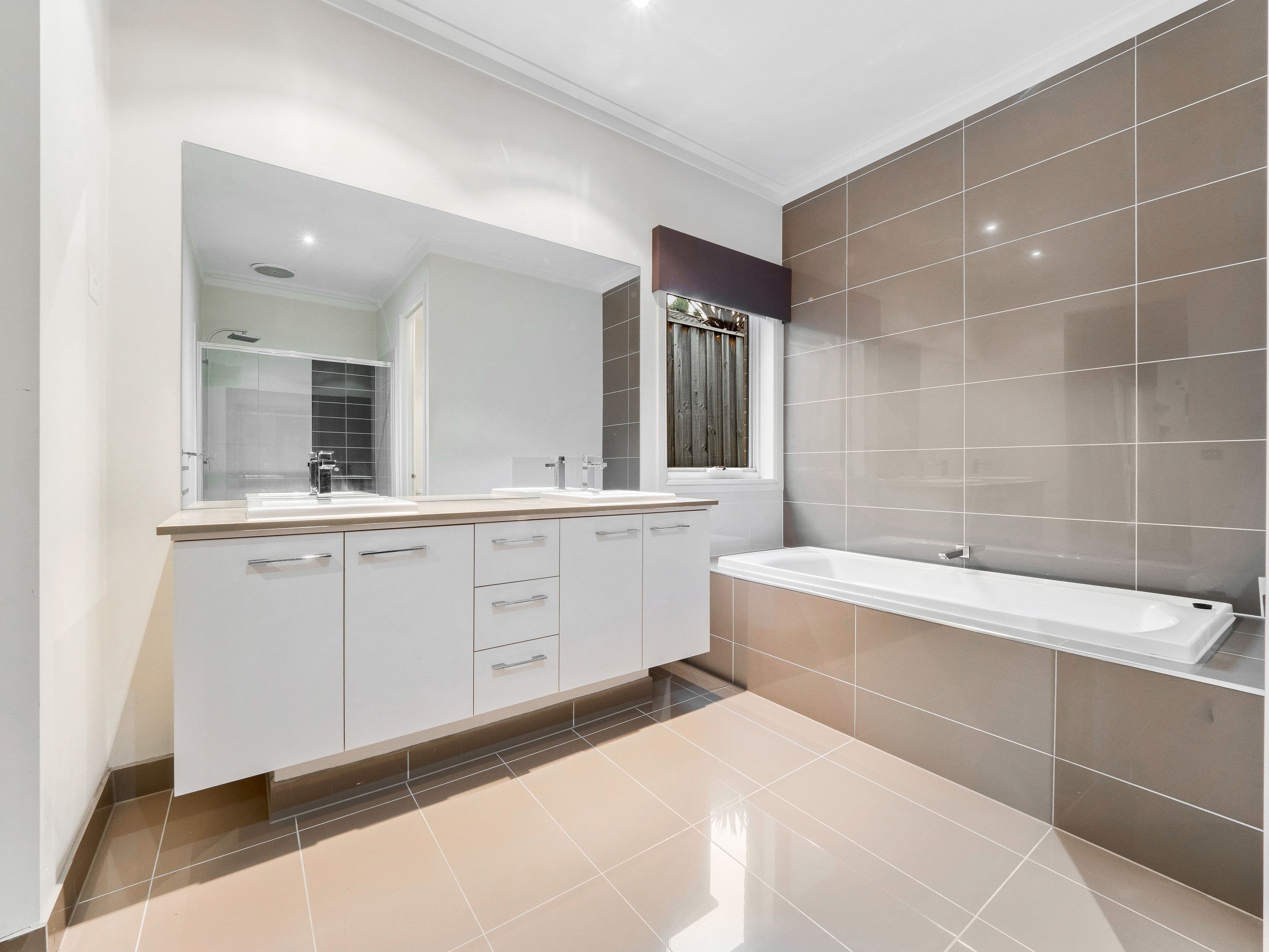 8 Red Maple Drive, Cranbourne West VIC 3977, Cranbourne West - Thumbnail 7