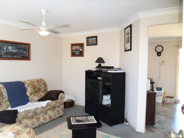 37 Esk Avenue, GREEN VALLEY NSW 2168, Green Valley - Thumbnail 4