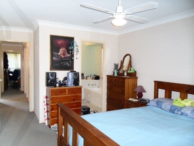 37 Esk Avenue, GREEN VALLEY NSW 2168, Green Valley - Thumbnail 6